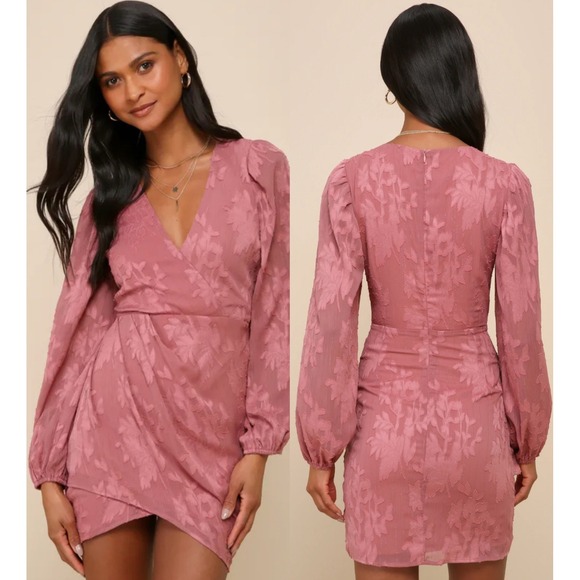 Lulus Dresses & Skirts - Lulus Pink Floral Textured Mini Dress Long Sleeve V Neck Party Dress M